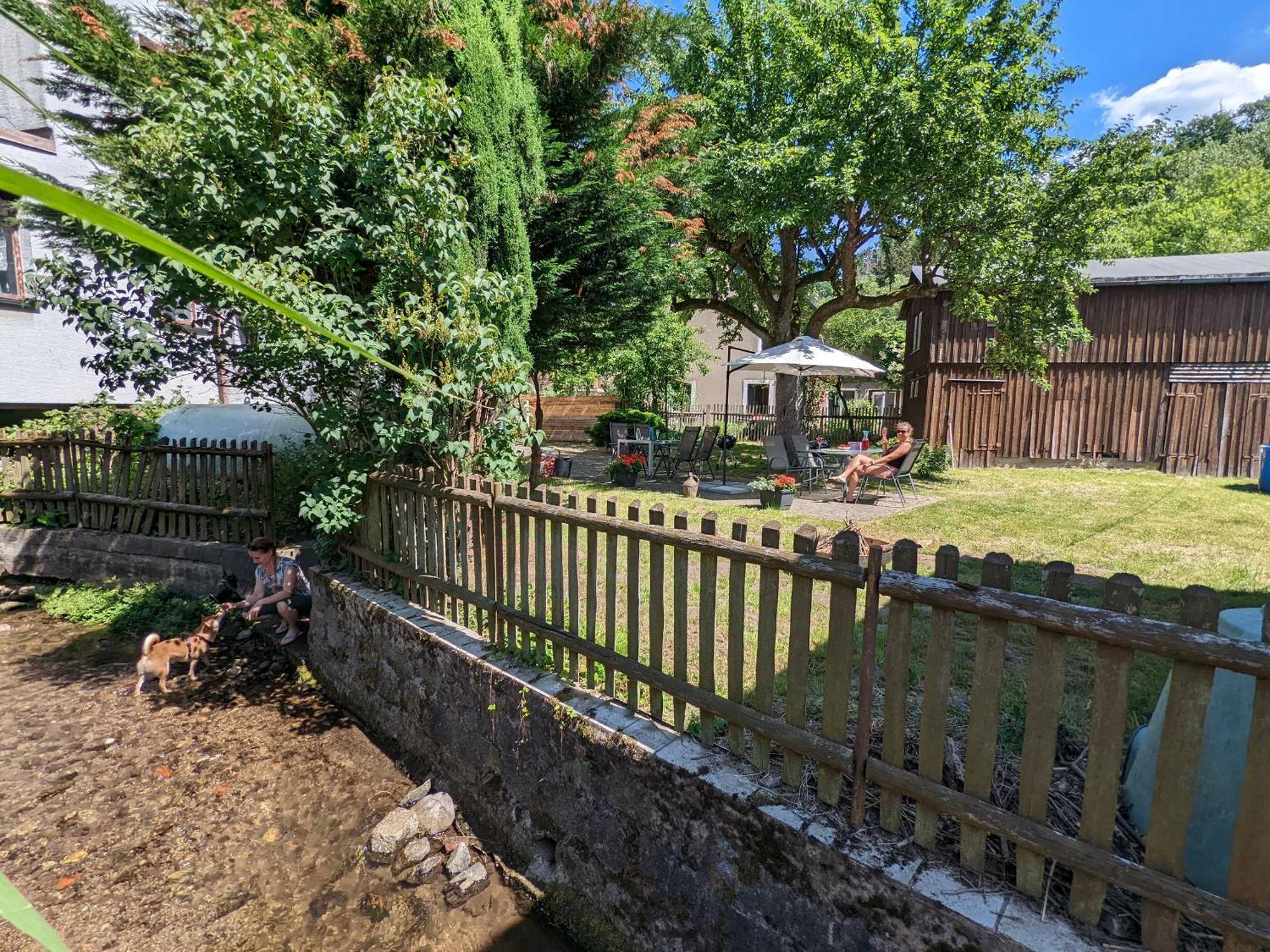 Gemütliche Wohlfühloase mit Pool, Garten &Terrasse - H5 Sebnitz Exterior foto